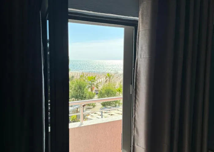 Malenri Golem (Tirana)