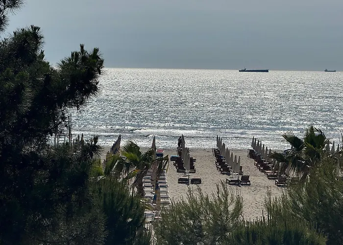 Malenri 3* Golem (Tirana)